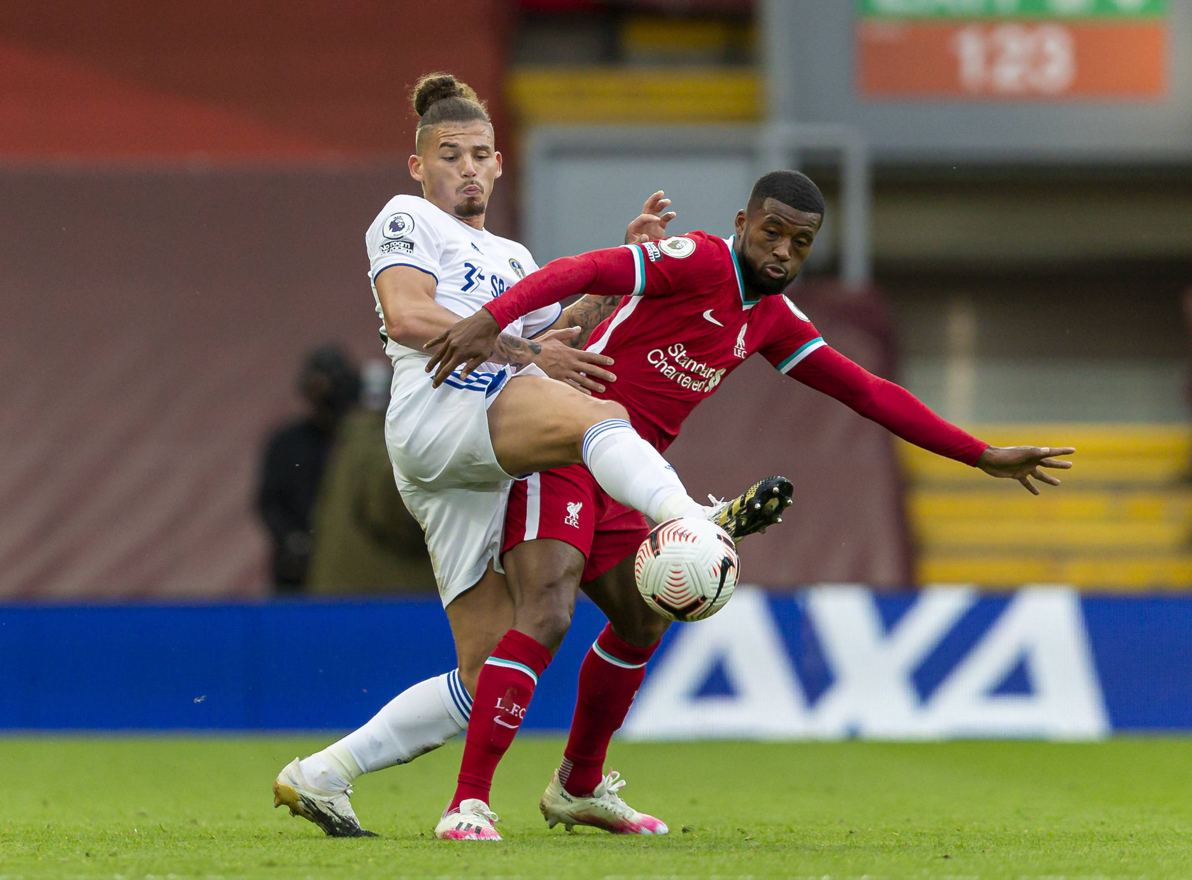 其背后隐含 其背后隐含